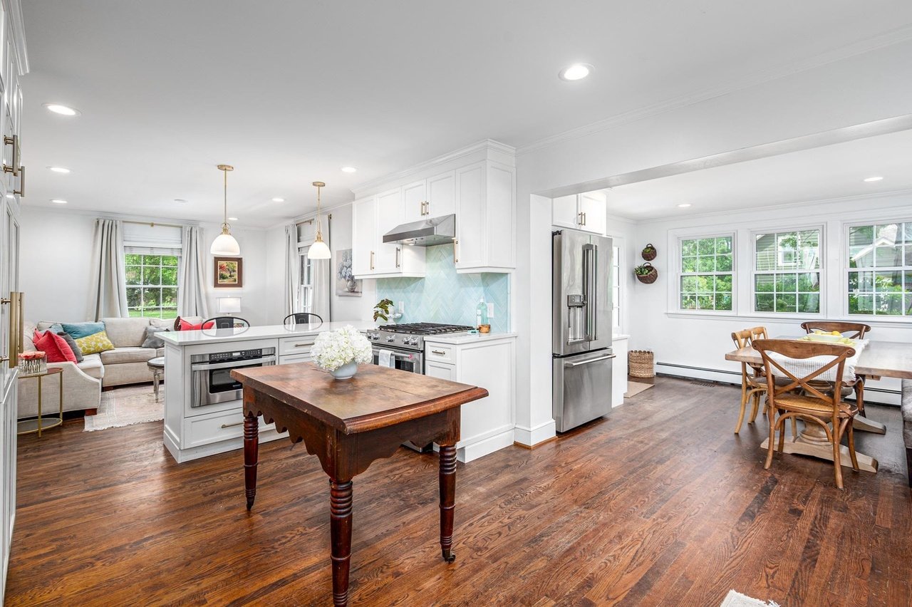 43 Oakwood Dr