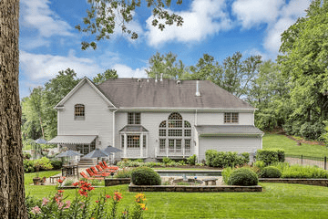 1129 Towlston Rd