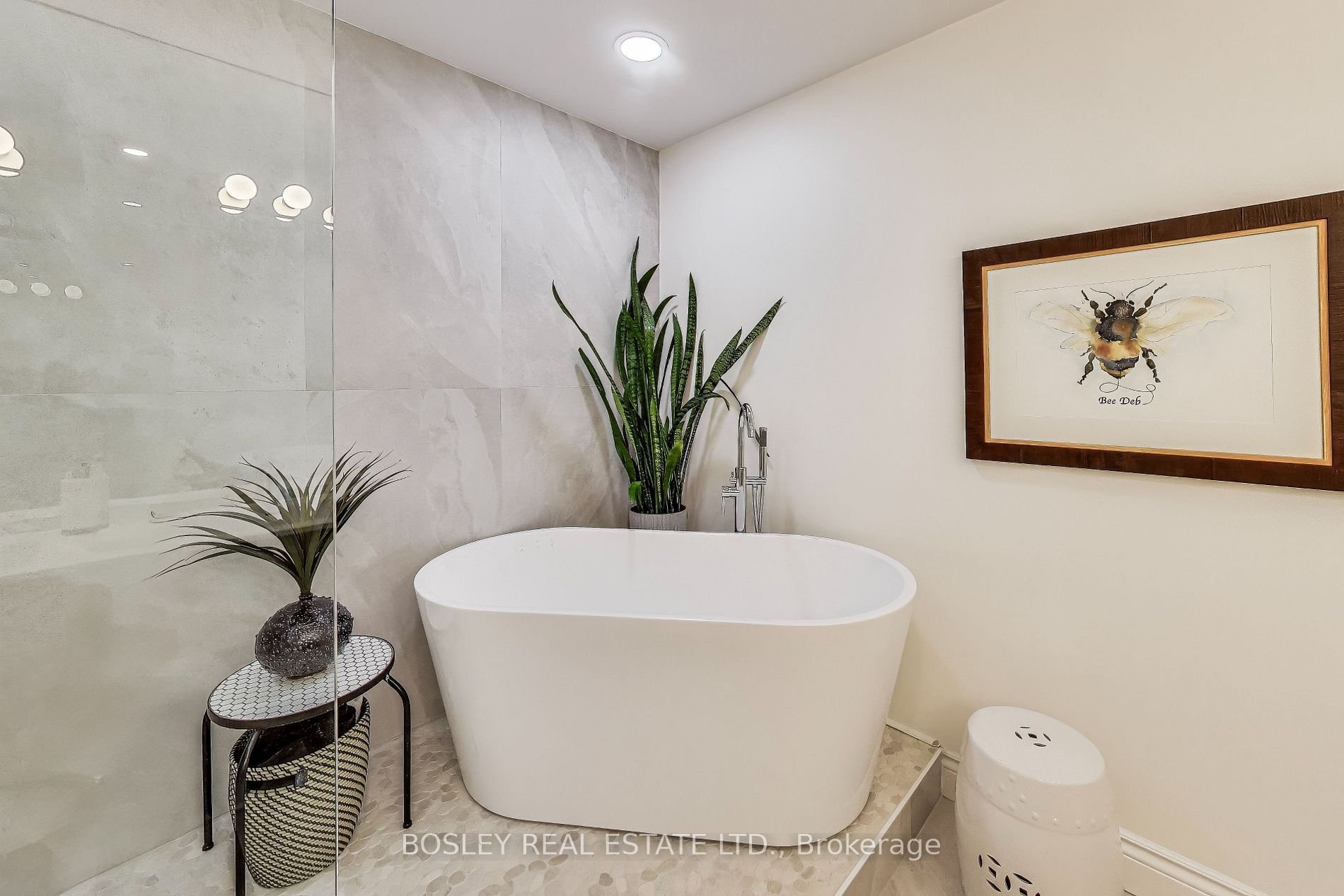 LUXURY LIVING DONE RIGHT