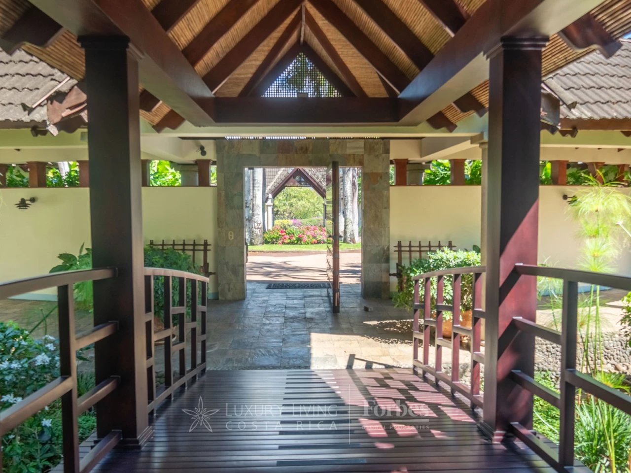 20418 - Villa Serena: Where Serenity Meets Luxury