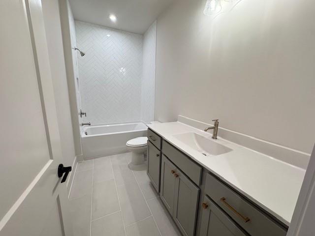 435 Chiswick Cir, #21