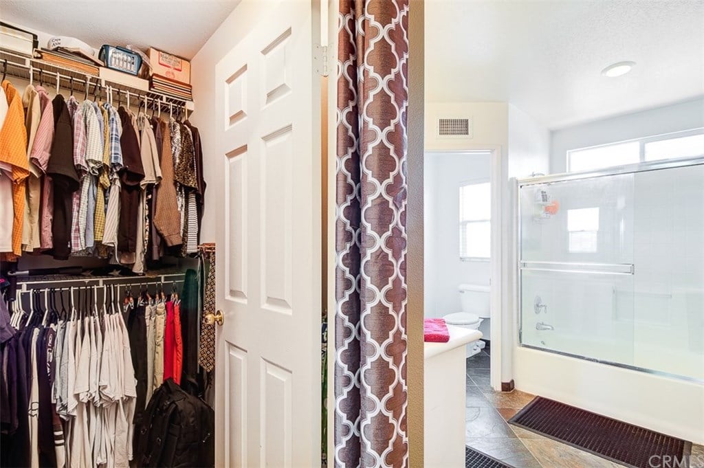7461 Shelter Cove Cir
