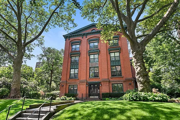 320 Washington Avenue #PS1