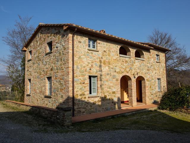 Enchanting Countryside Estate in Arezzo