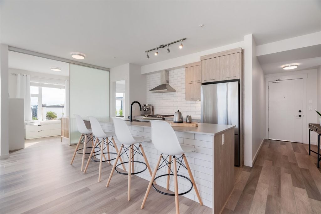 1012 Auckland St, #404
