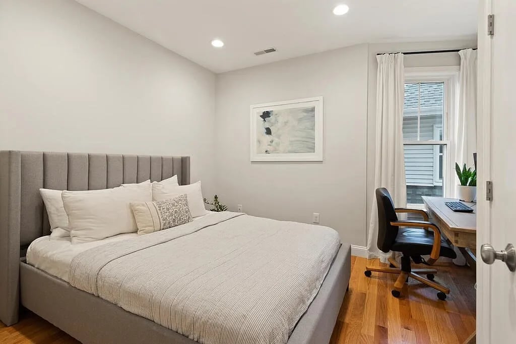 24 Walnut St, #2