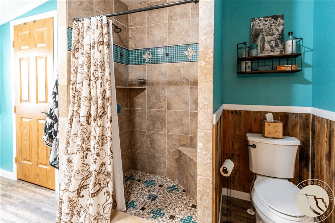 3110 Falcon Cir