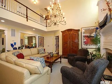 187 Huntington Bay Rd