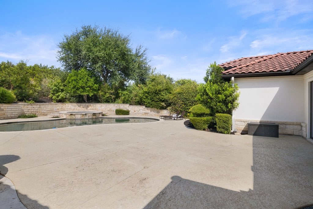 34 Autumn Oaks