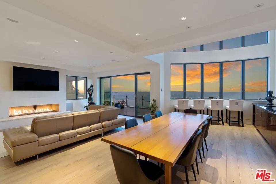 18231 Coastline Dr