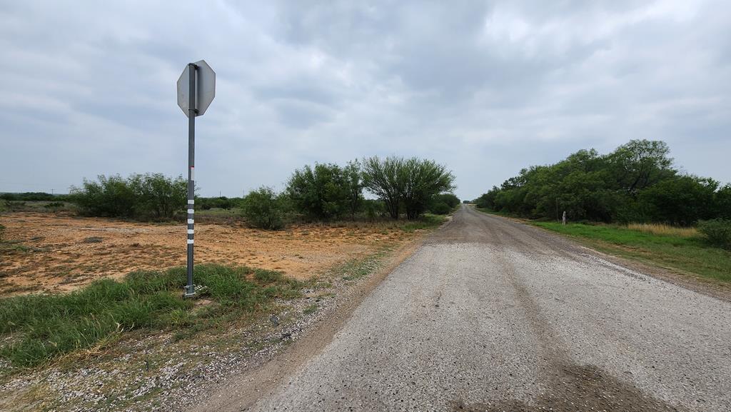 5275 S US Hwy 83