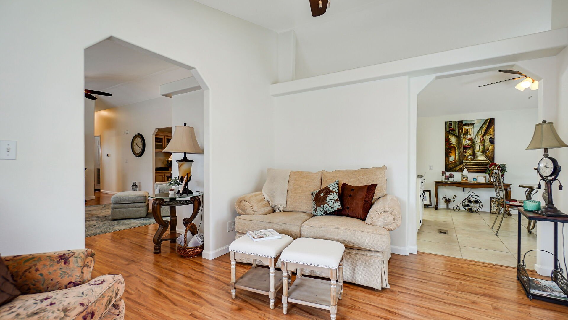 8651 Foothill Boulevard 35