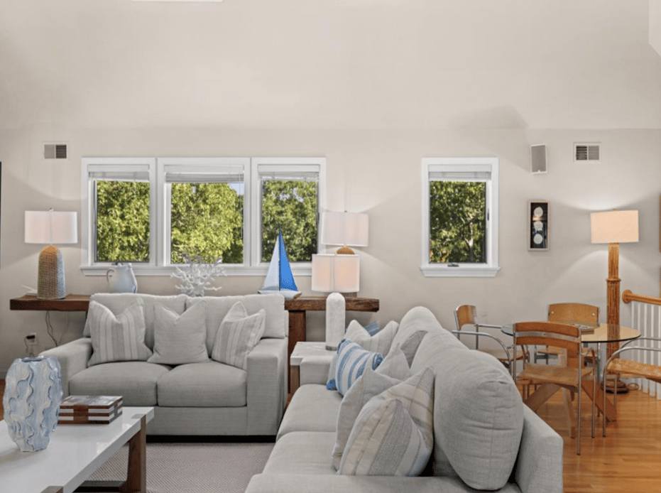 7 South Meadow Lane