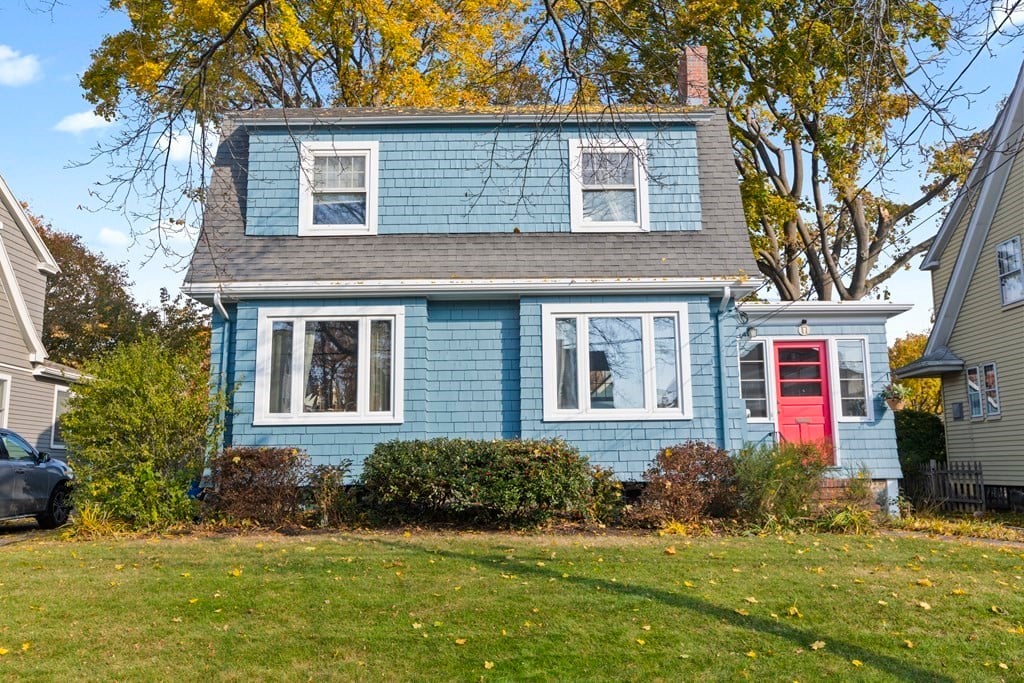 17 Endicott Ave