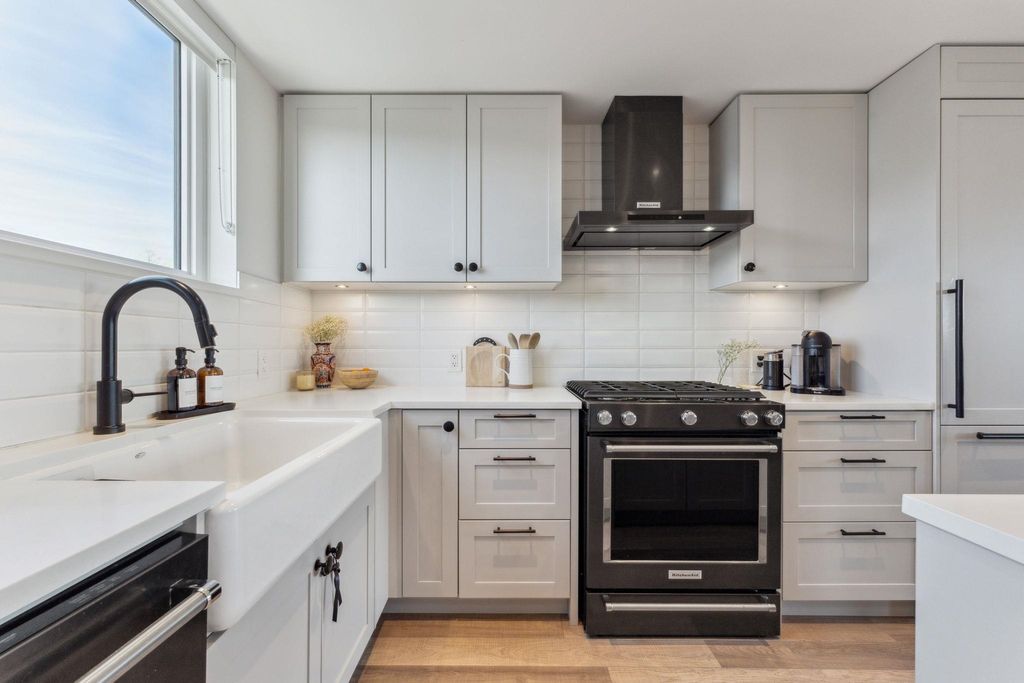 525 E 2nd St, #425