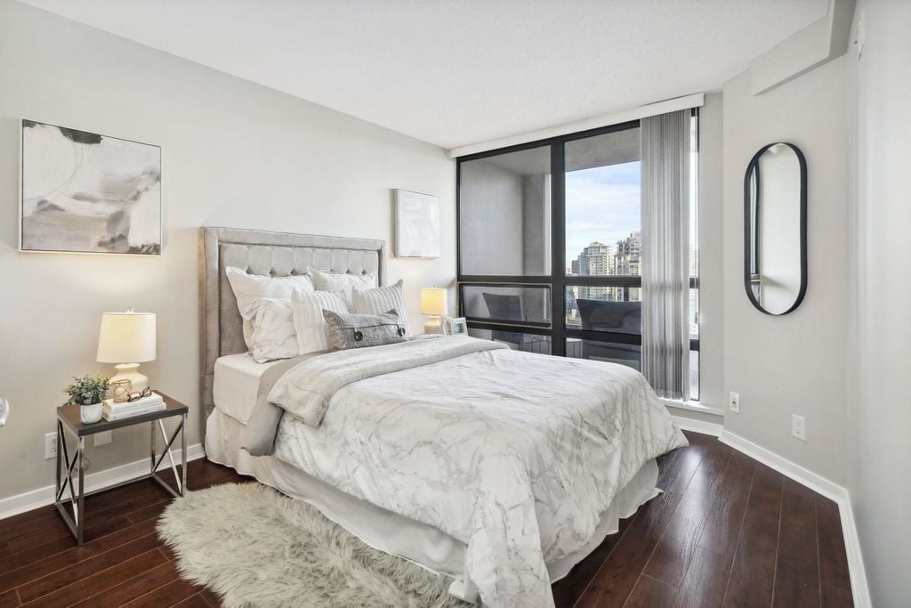 938 Smithe St, #2023