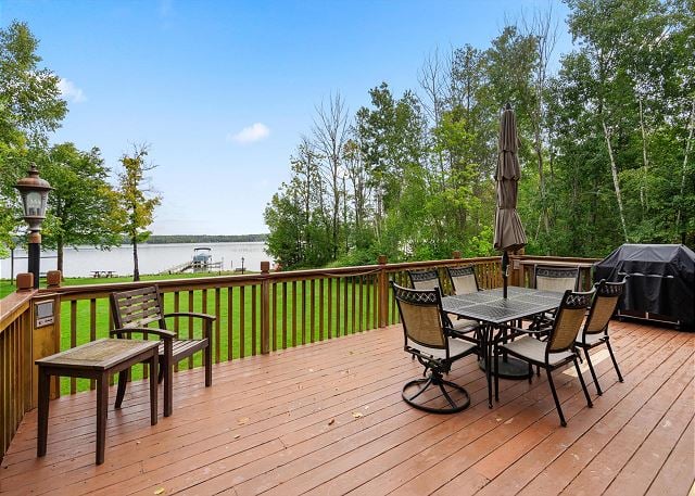 Township Park Road, Pickerel Lake