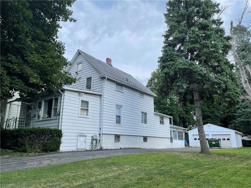 129 Lyceum St