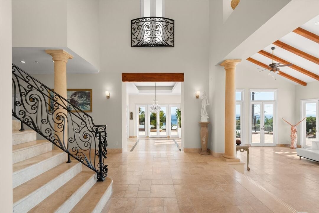 Puesta Del Sol St, 90265