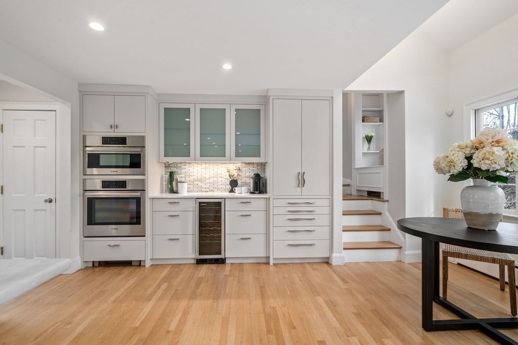 8 Lincoln Cir