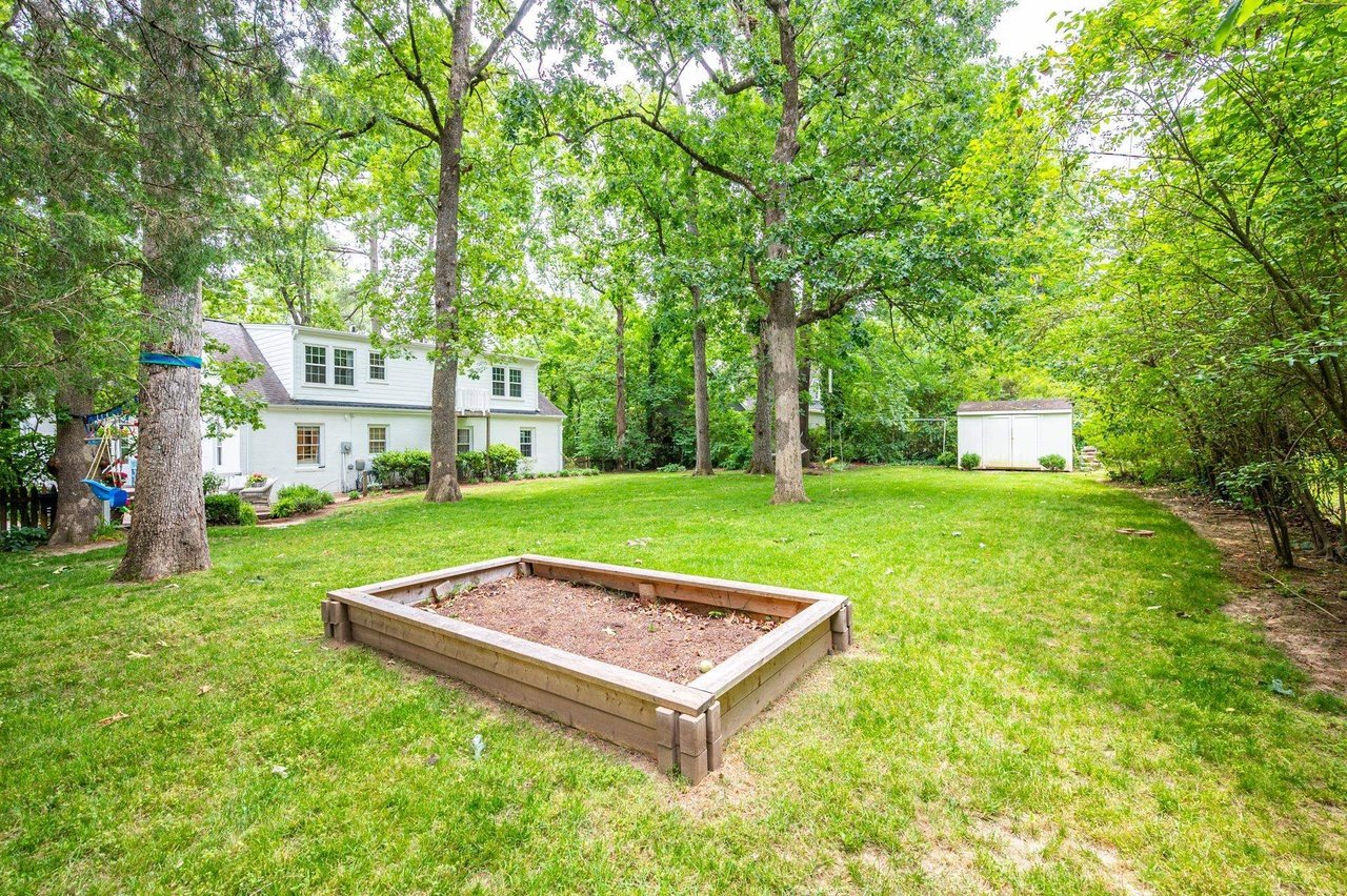 43 Oakwood Dr