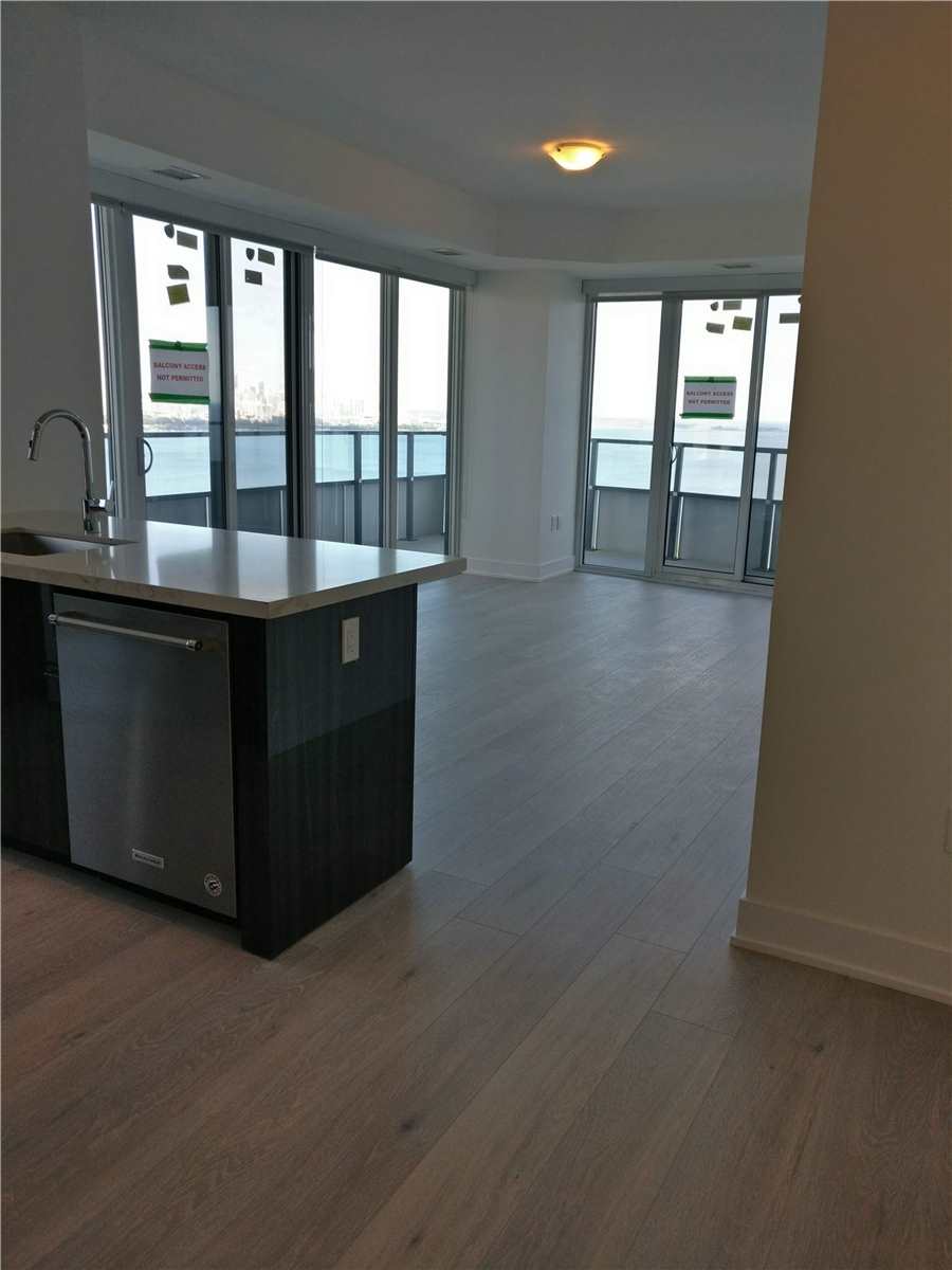 20 Shore Breeze Drive S 3107