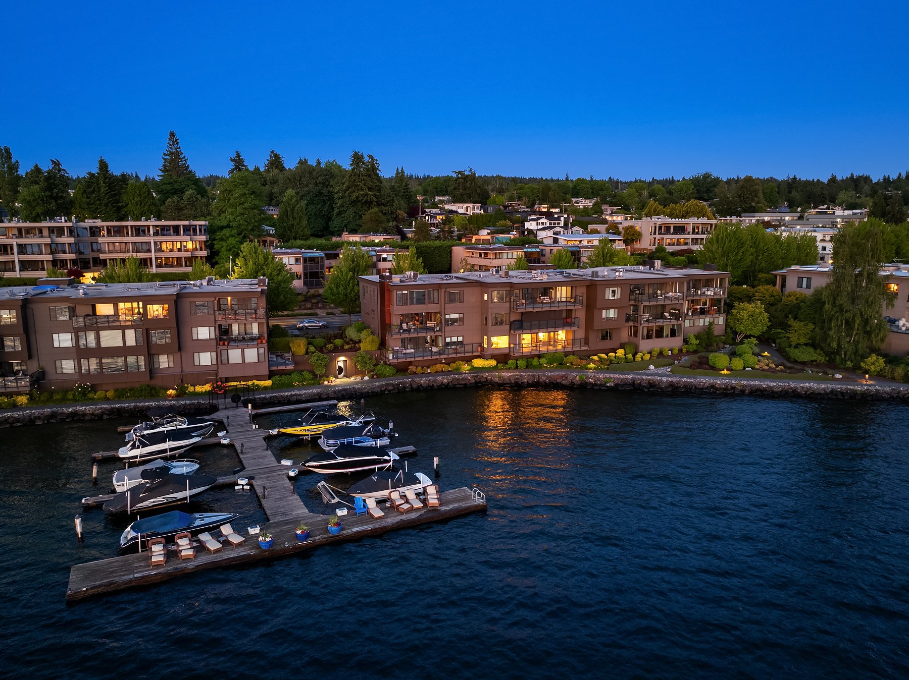 827 Lake Street S Unit: 208