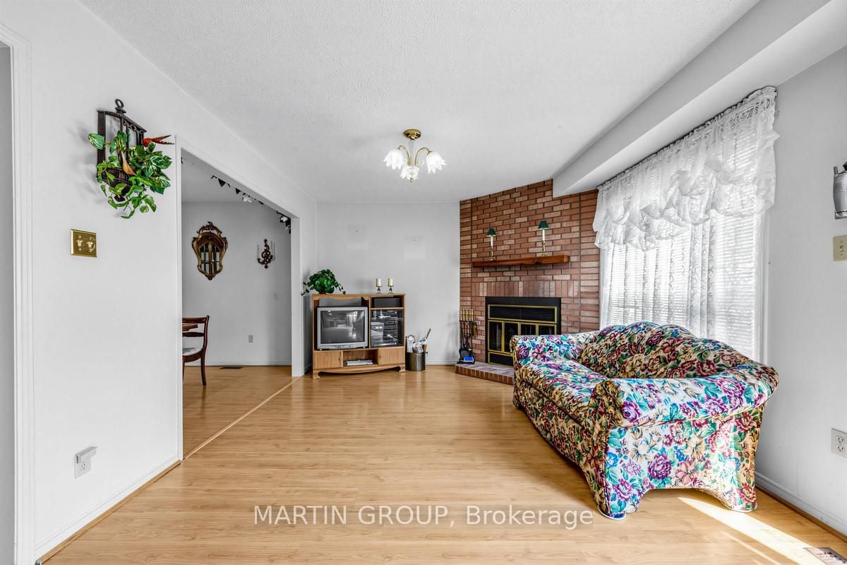 1529 Beechlawn Dr