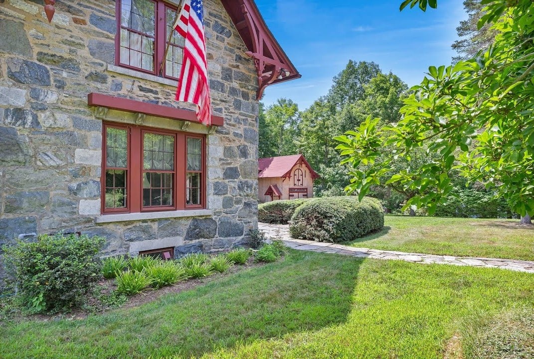 165 Rockwell Street | Norwich, Connecticut