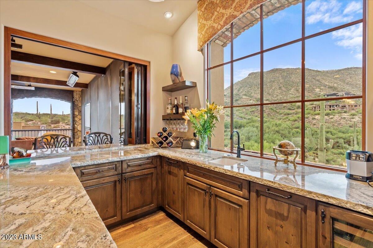 9514 E Madera Dr