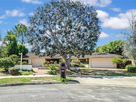 1112 Charwood Ln