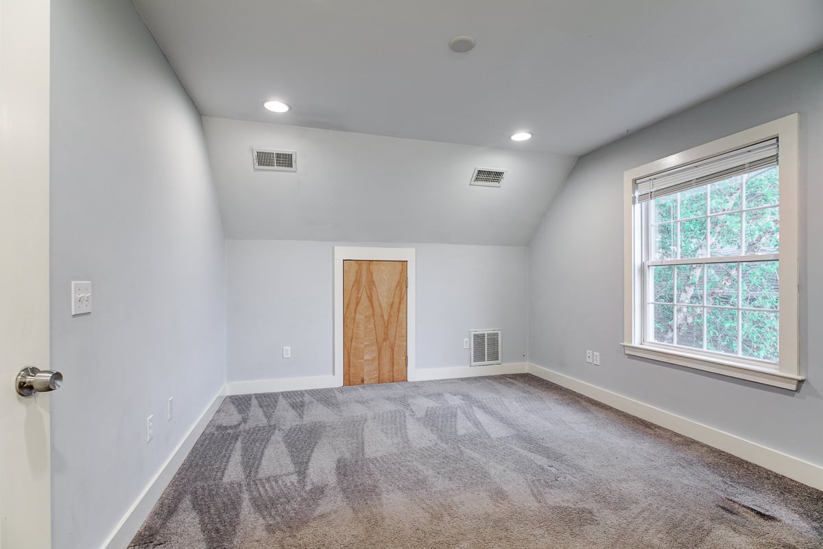 79 Garfield Street, Newport, RI 02840