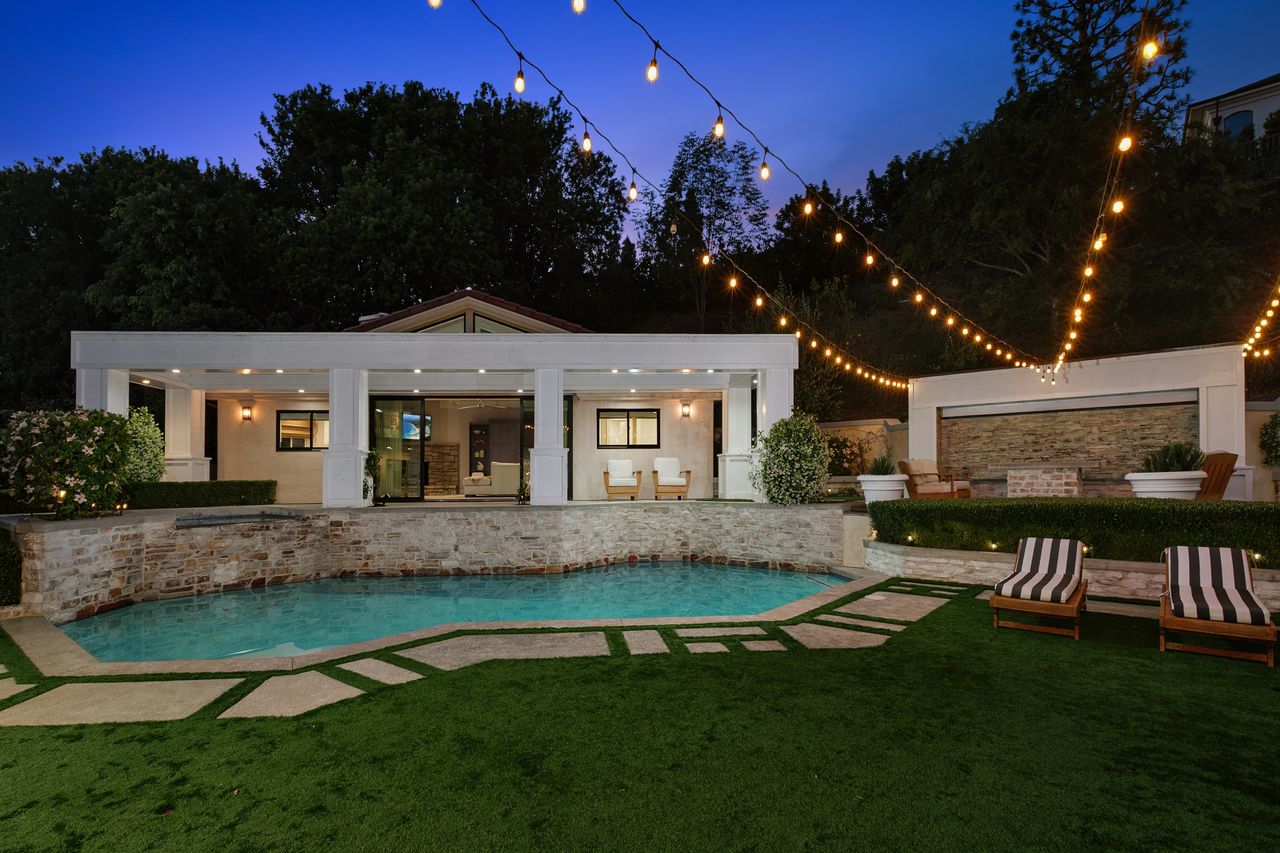 Luxury Estate in Big Canyon