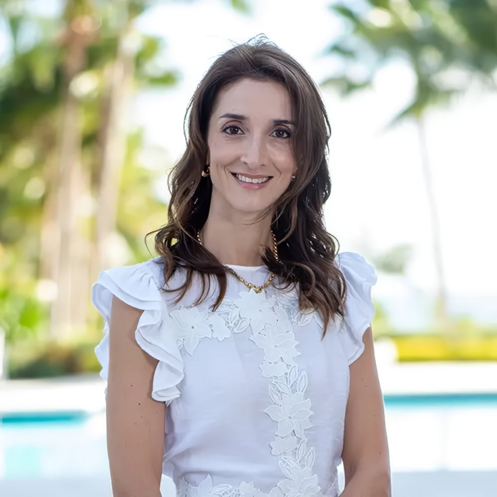 Adriana Perez Zea Key Biscayne FL, Real Estate Agent Headshot