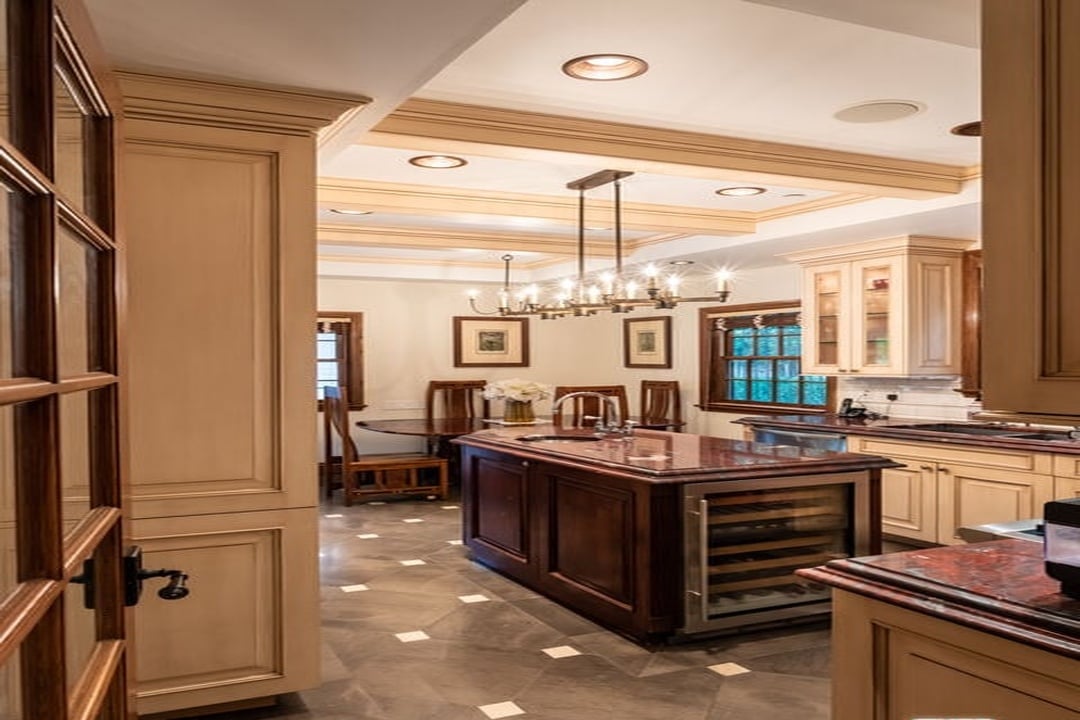 San Vicente Blvd, 90402