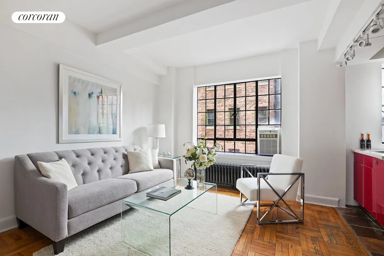 140 E 40th St Apt 10G