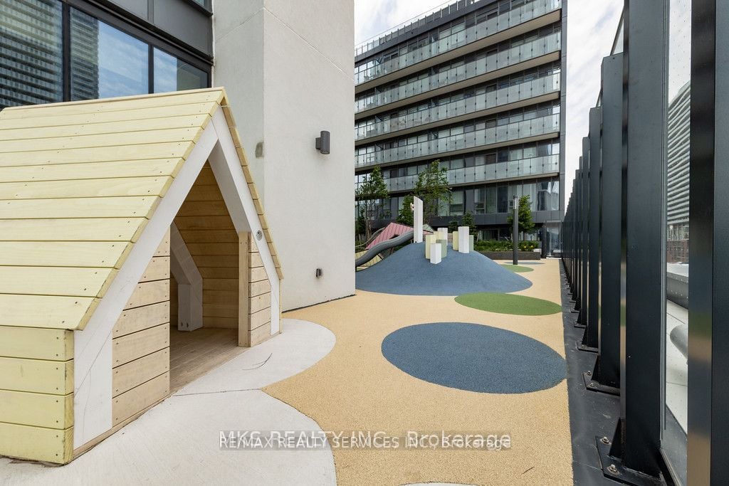SUGAR WHARF PH