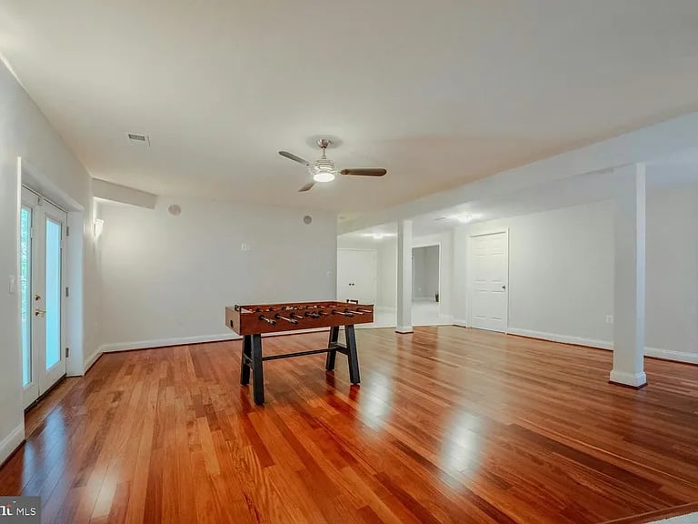 106 Calvary Ct SE