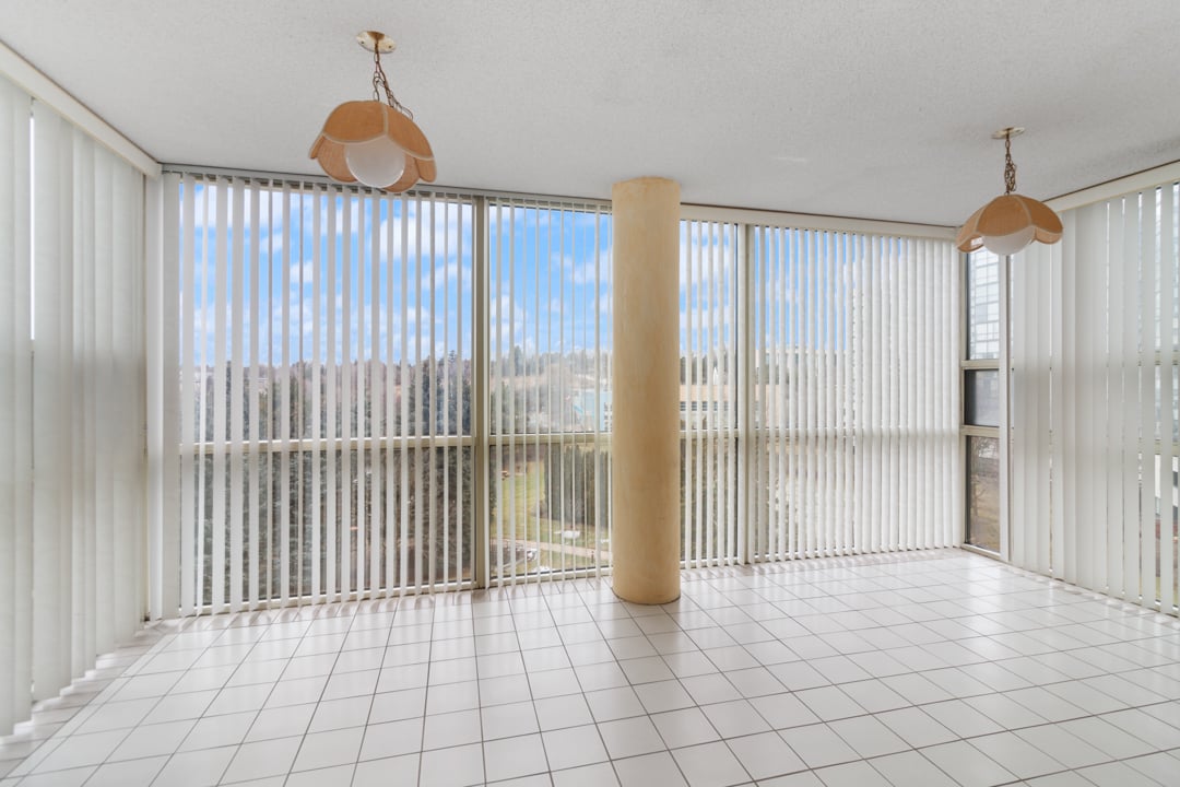 40 Harding Blvd #604