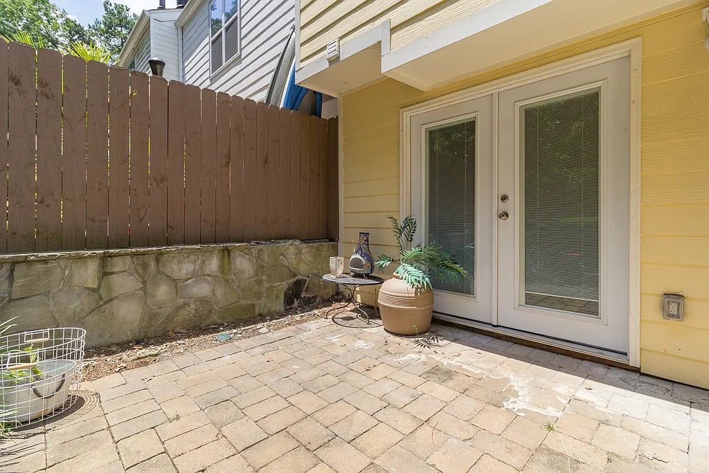 1706 Queen Anne Ct