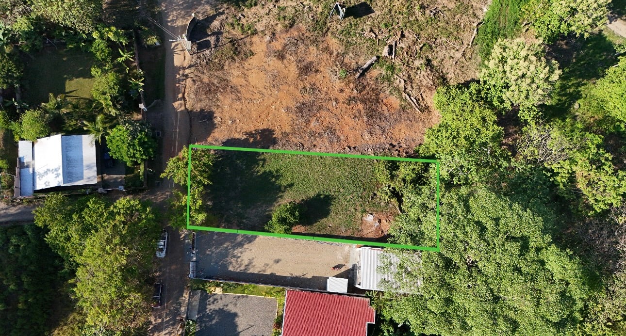 ZONED RESIDENTIAL / COMMERCIAL LOT IN COVETED LOCATION!!