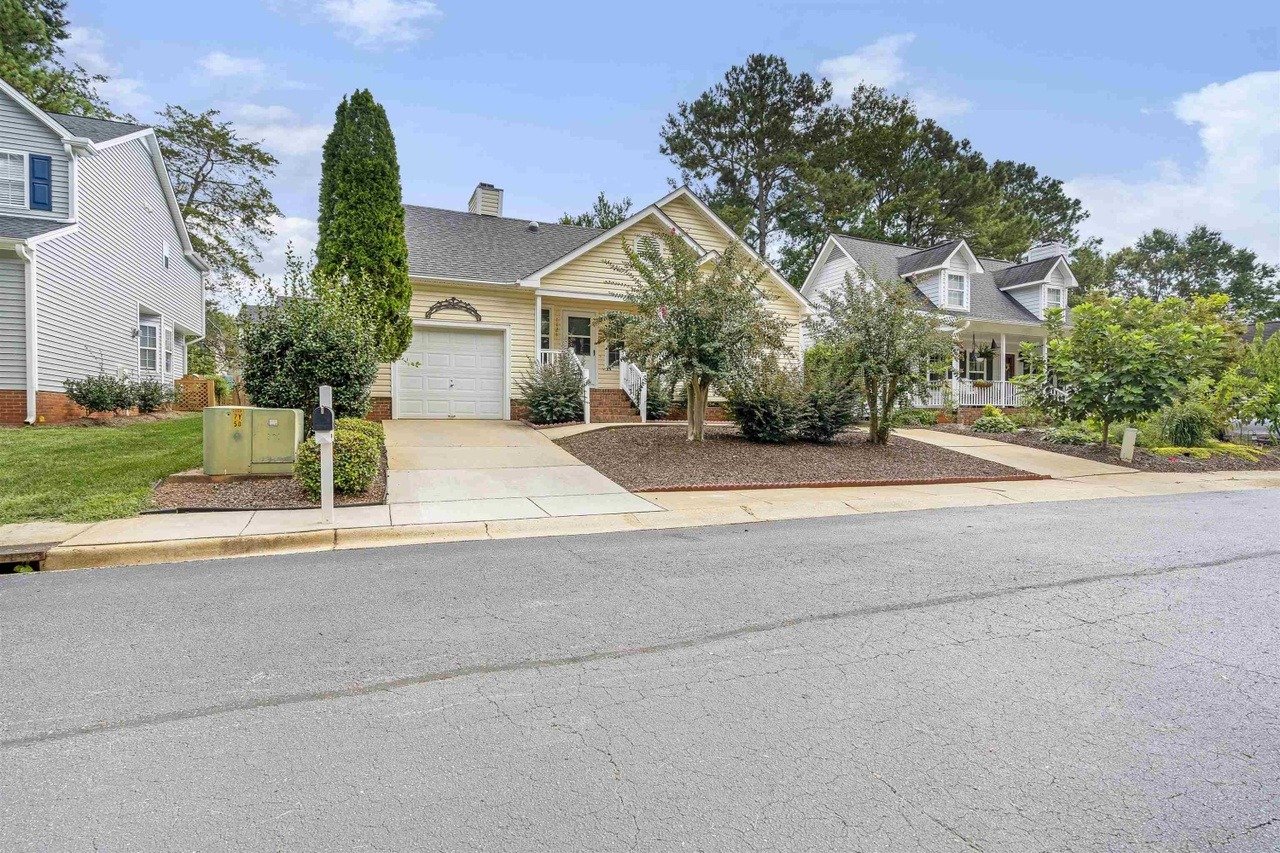1121 Stoneferry Ln