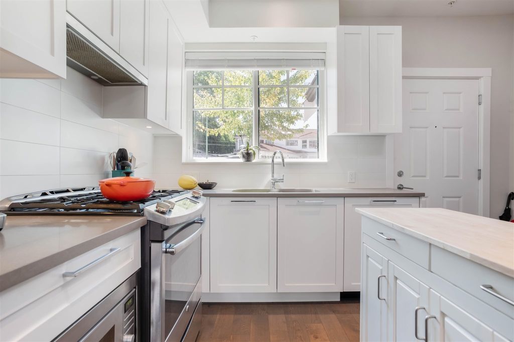 5152 Canada Wy, #7