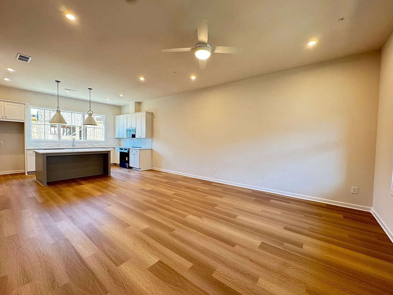 435 Argosy Park Cir