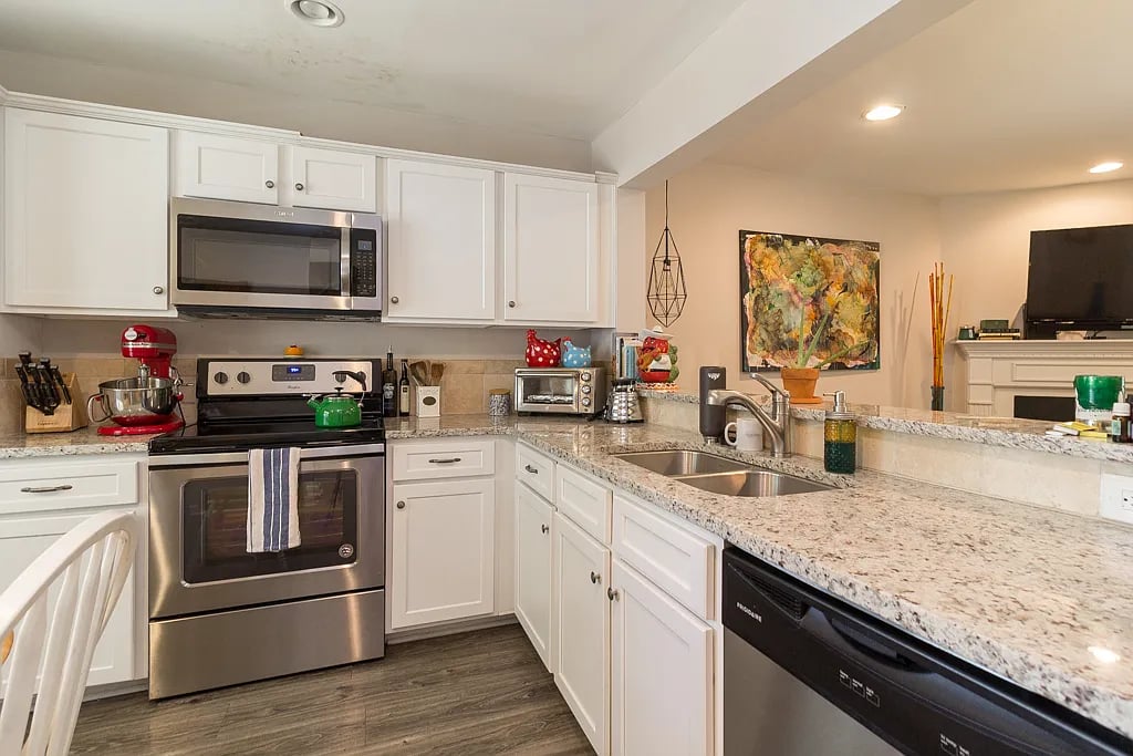 1706 Queen Anne Ct