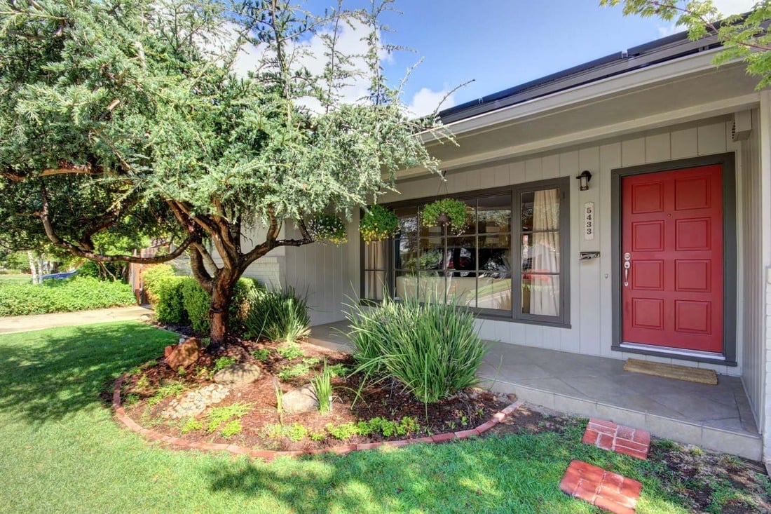 Coming Soon! New Elmhurst Listing!