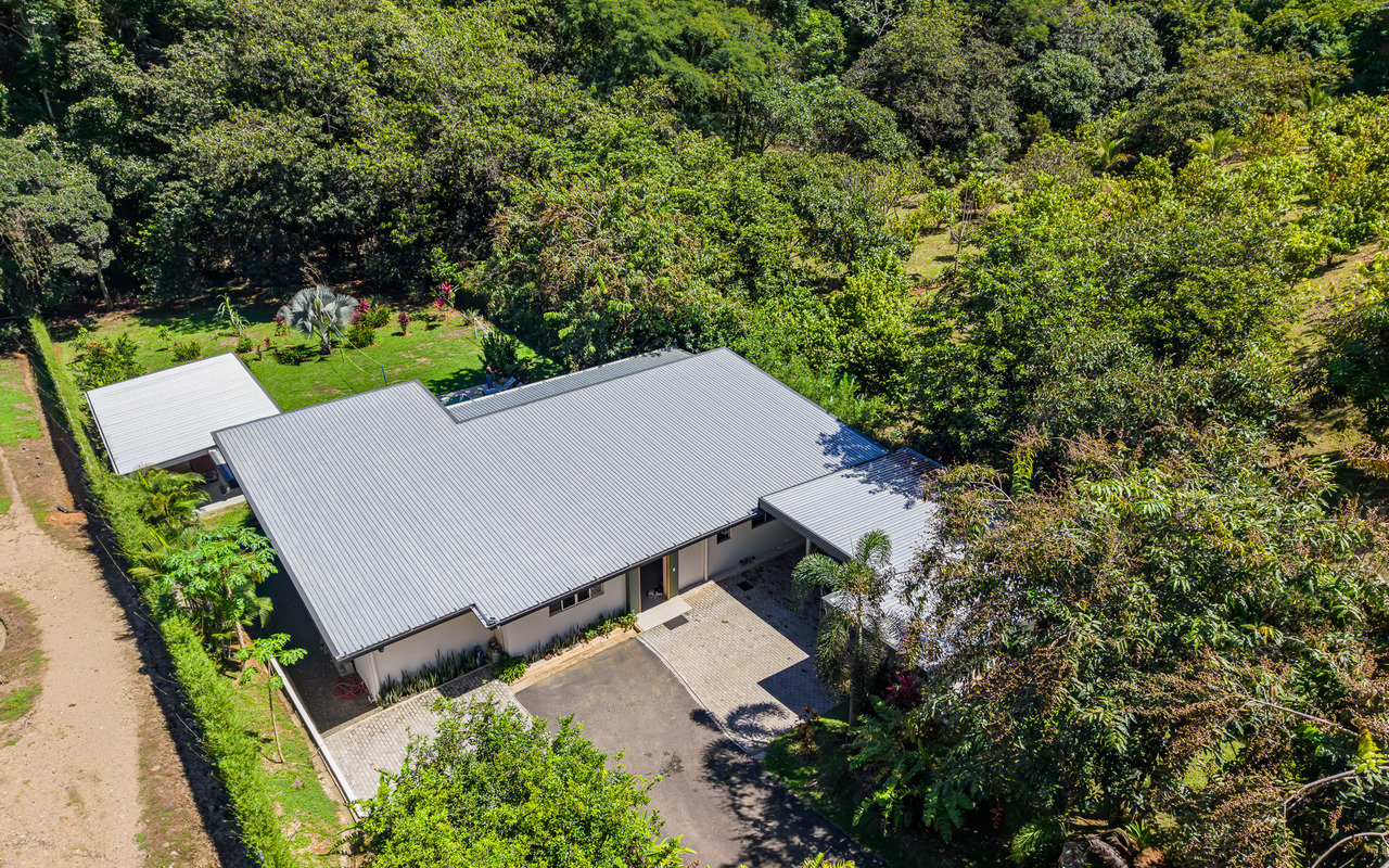 Unique Riverfront Home With Prime Location in Uvita