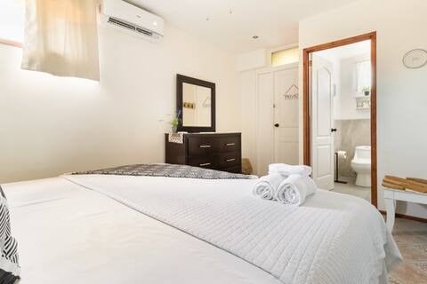 Los Sueños 3 #8 | Turn-key 2 Bed Condo Just 10 Minute Walk to the Beach