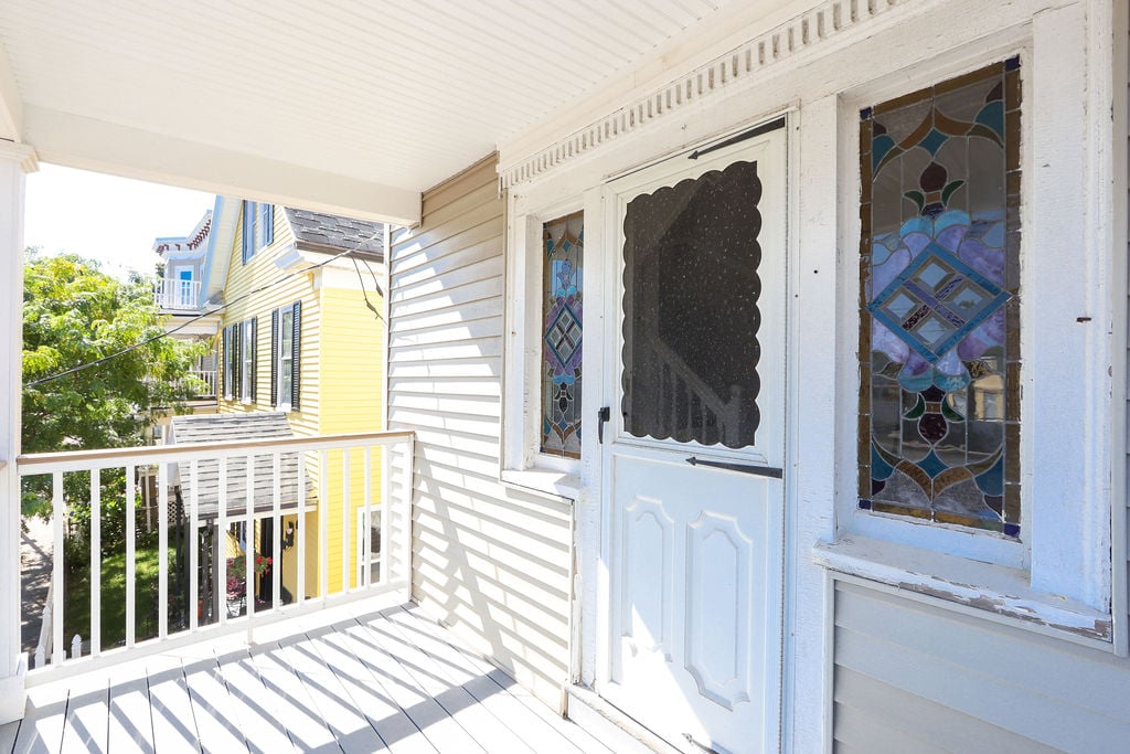 Spacious & Sundrenched In Savin Hill