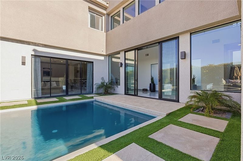 2790 La Bella Ct